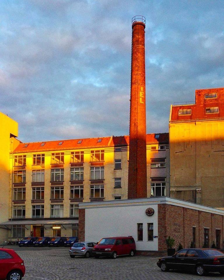 Einzigartiges 140Qm Loft - Party Ist Erlaubt! Lägenhet Berlin Exteriör bild
