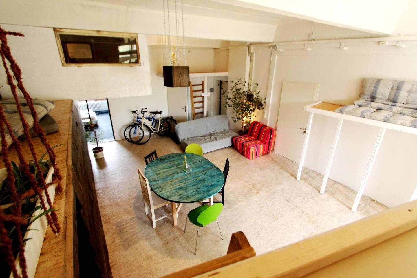 Einzigartiges 140Qm Loft - Party Ist Erlaubt! Lägenhet Berlin Exteriör bild