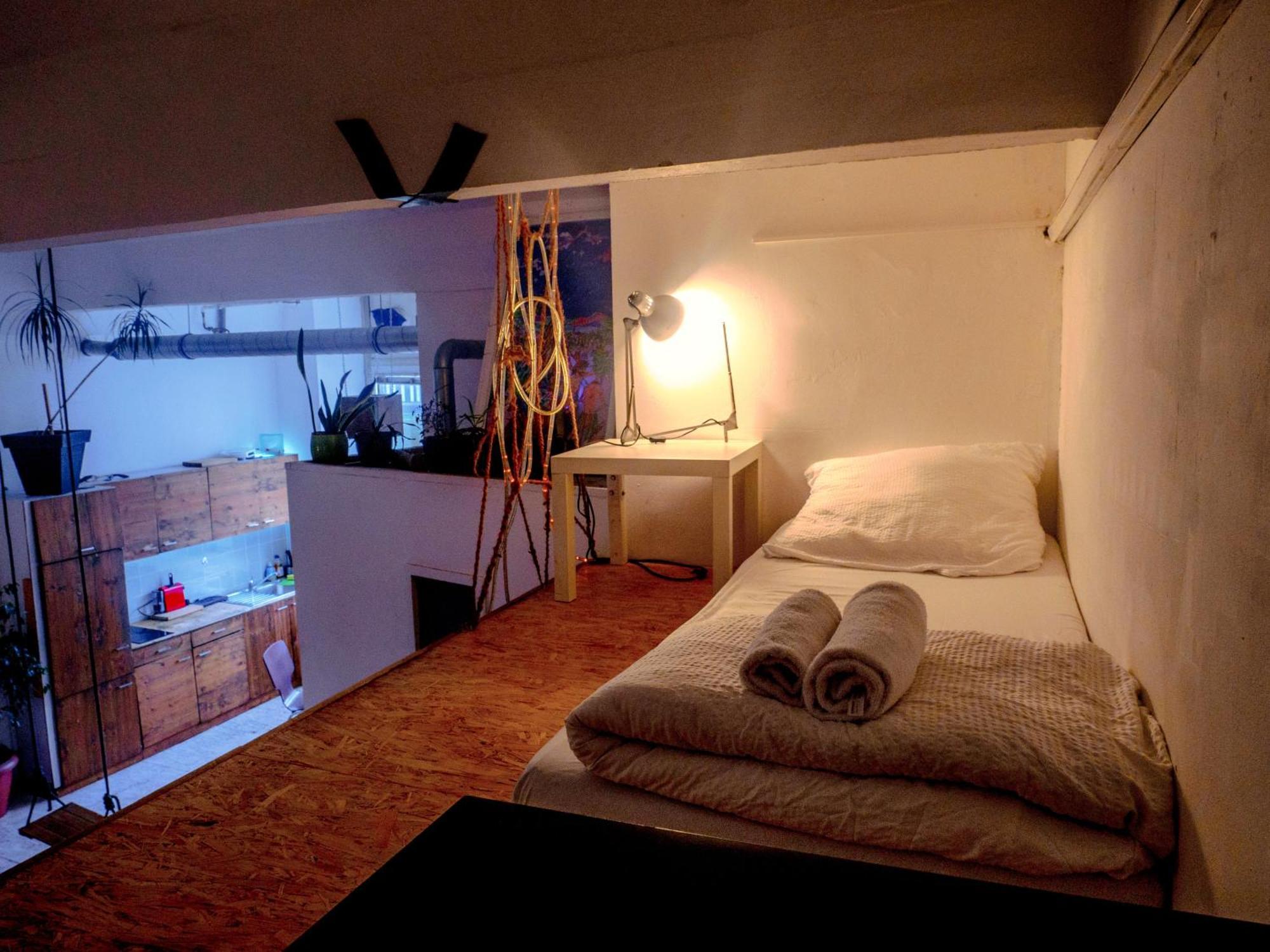 Einzigartiges 140Qm Loft - Party Ist Erlaubt! Lägenhet Berlin Exteriör bild
