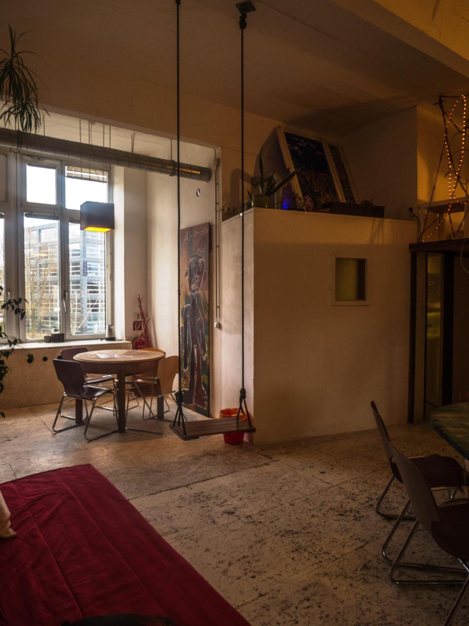 Einzigartiges 140Qm Loft - Party Ist Erlaubt! Lägenhet Berlin Exteriör bild